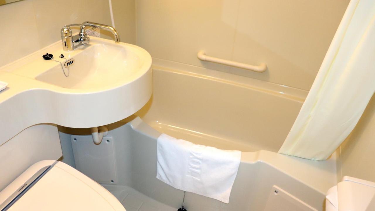 Toyoko Inn Shin-Osaka Higashi-Mikuni Ekimae Экстерьер фото